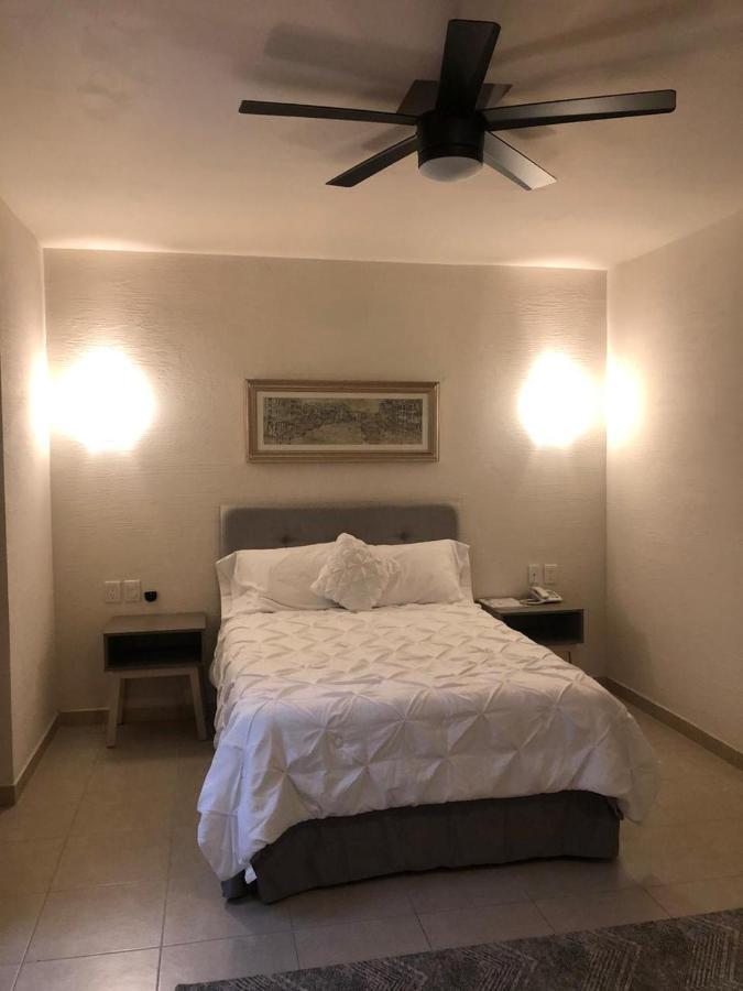 Hotel Siena Penjamo Bagian luar foto