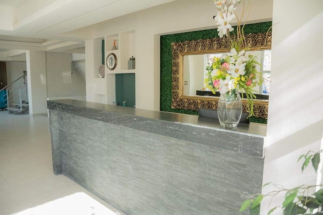 Hotel Siena Penjamo Bagian luar foto